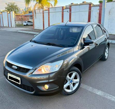 FORD FOCUS 1.6 GL 16V FLEX 4P MANUAL FORD FOCUS 1.6 GL 16V FLEX 4P MANUAL